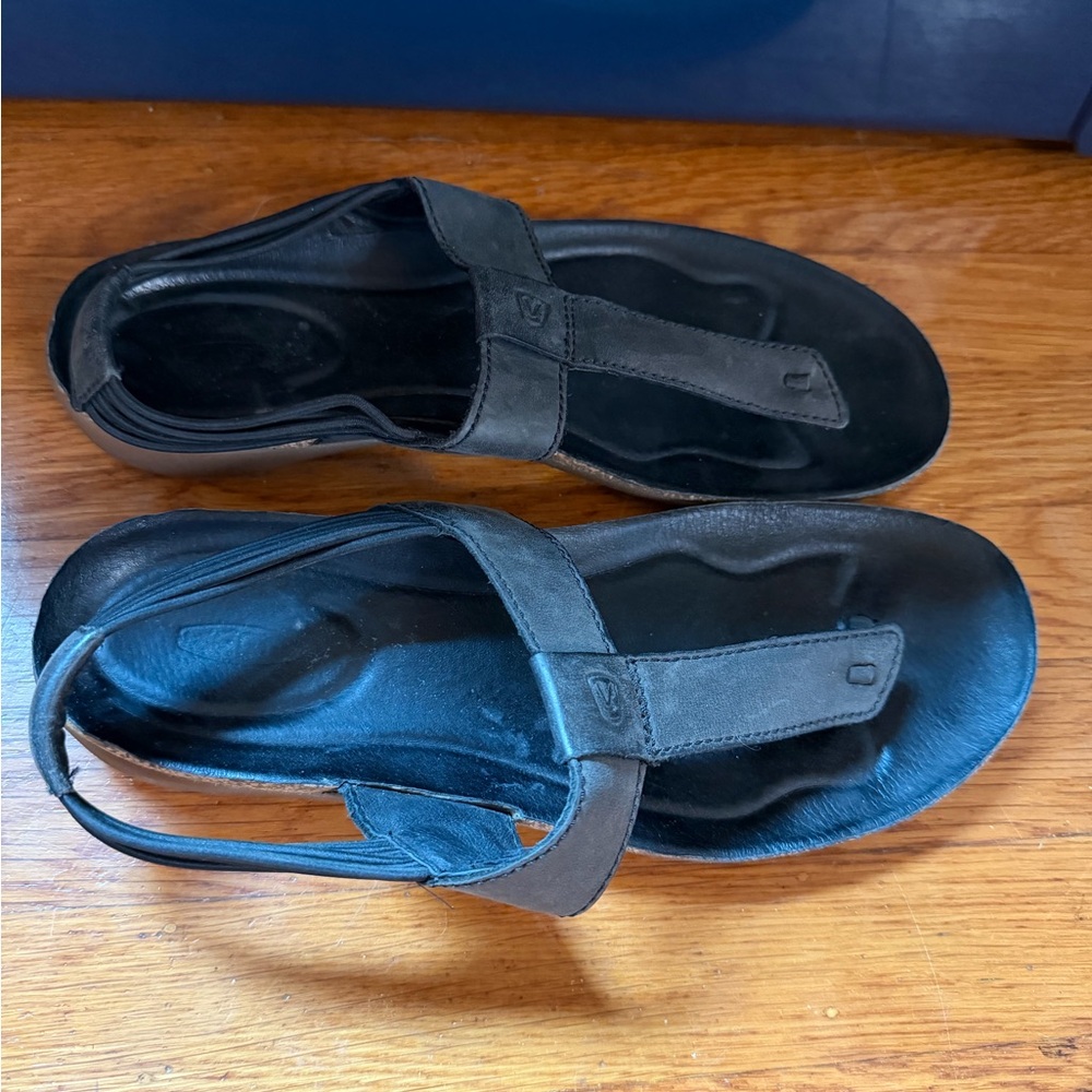 Ken Dauntless Thong Sandals Black Leather Sz Womens 10